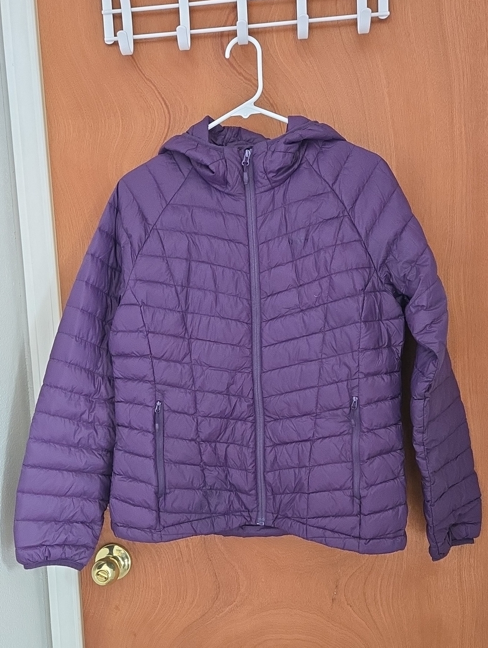 Lightweight Duck Down Women's Hooded Puffer Jacket - Purple